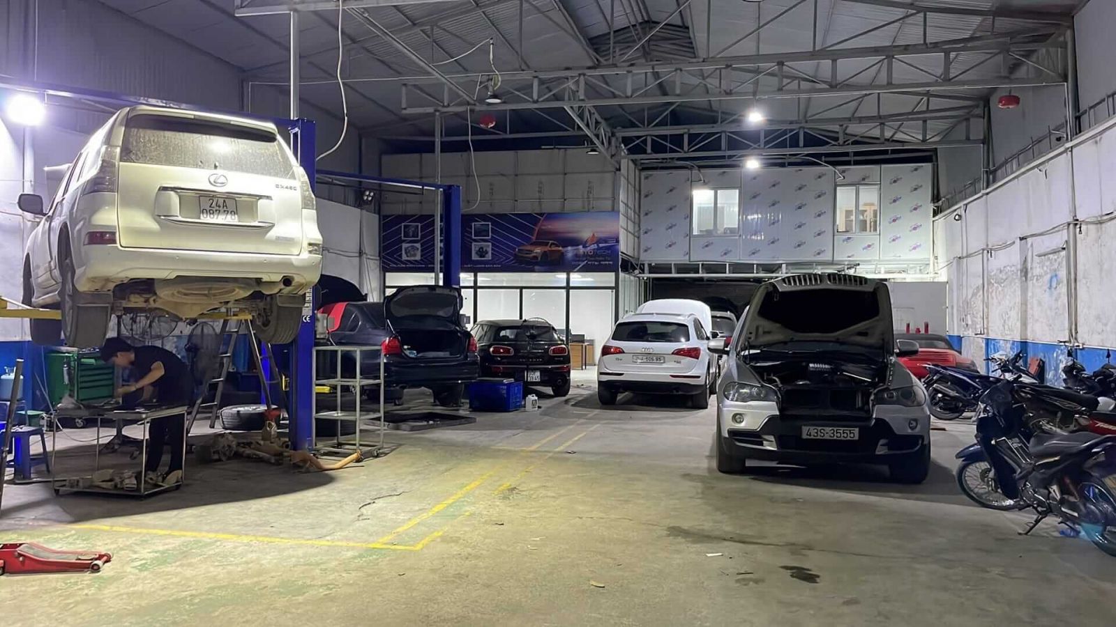 Tiêu Chuẩn Gara Ô Tô Hiện Đại: Yếu Tố Bắt Buộc Để Vận Hành Hiệu Quả