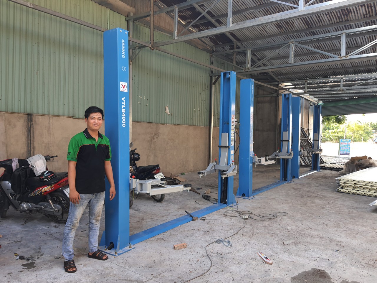 Cầu nâng 2 trụ cáp dưới VIMET VTLB4000