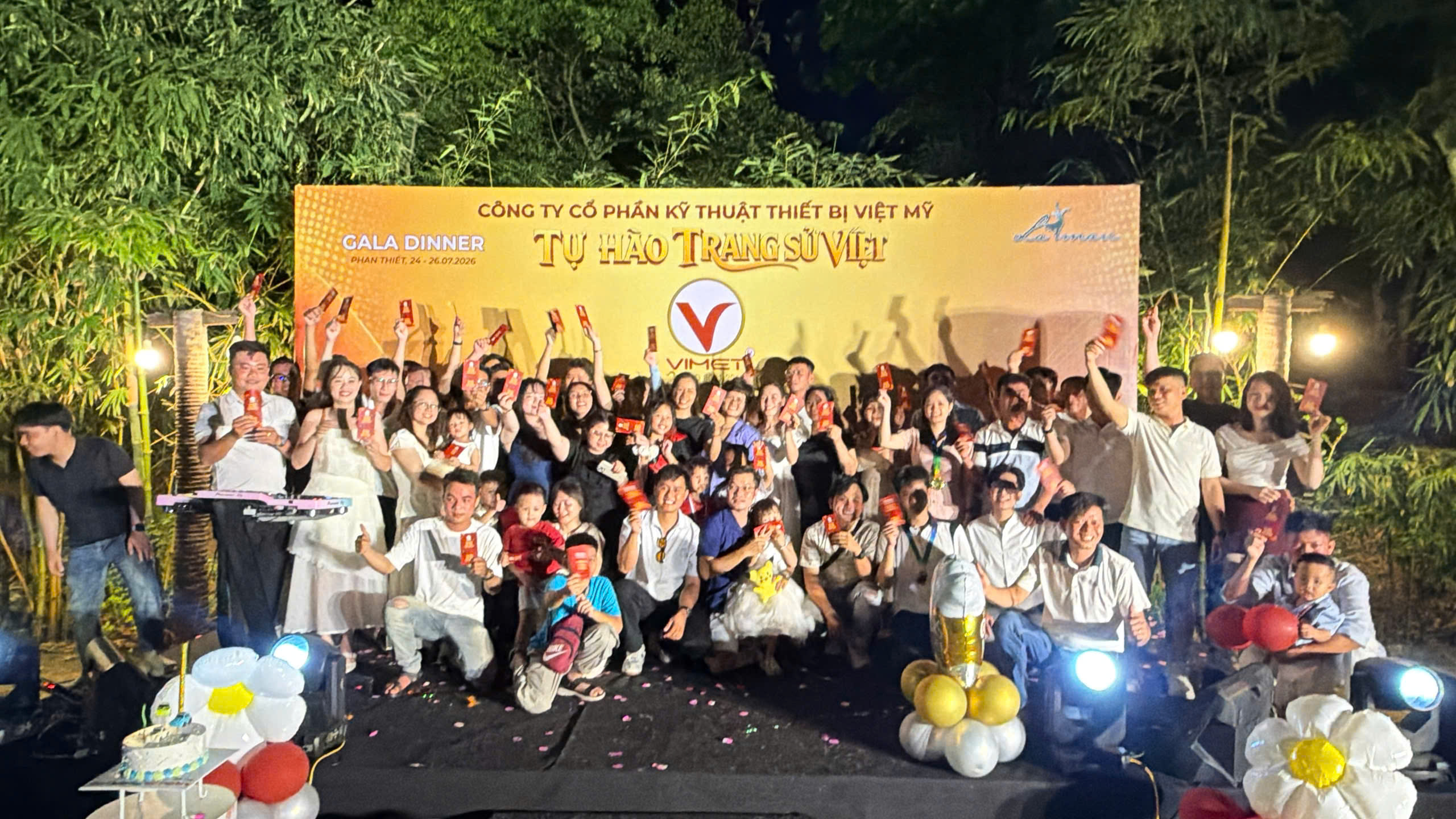 Du Lịch Công Ty VIMET 2026 | Tự Hào Trang Sử Việt