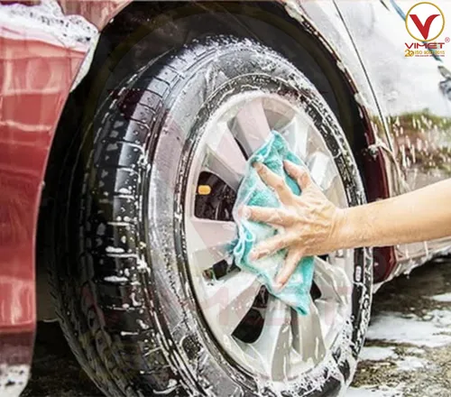 rửa xe ô tô tại nhà